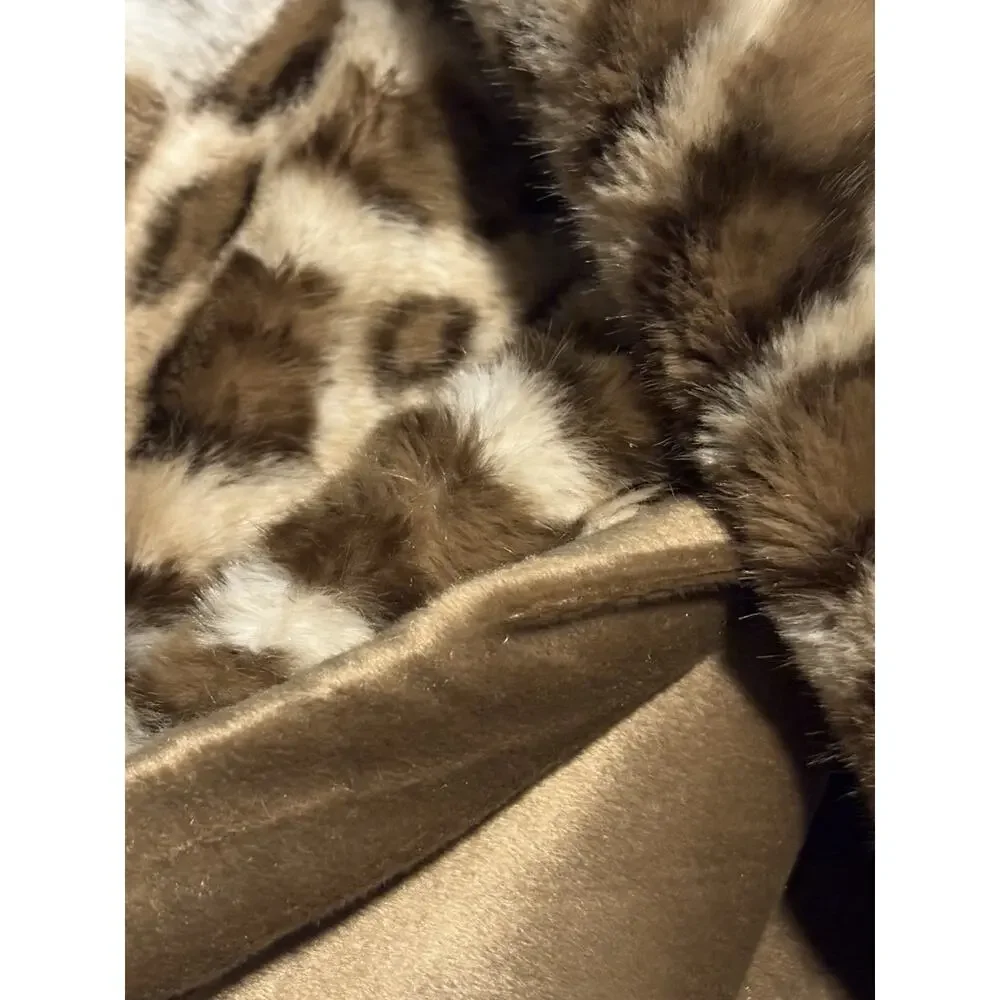 Neiman Marcus Leopard Animal Print Faux Fur Mink Throw Blanket Cheetah 50